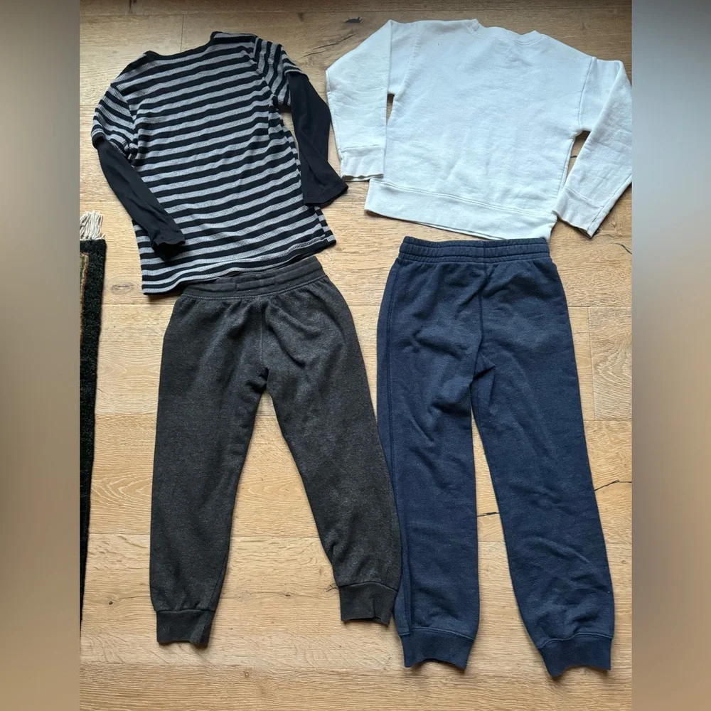 Boys cute winter joggers/long sleeve top size S 6 price firm!
